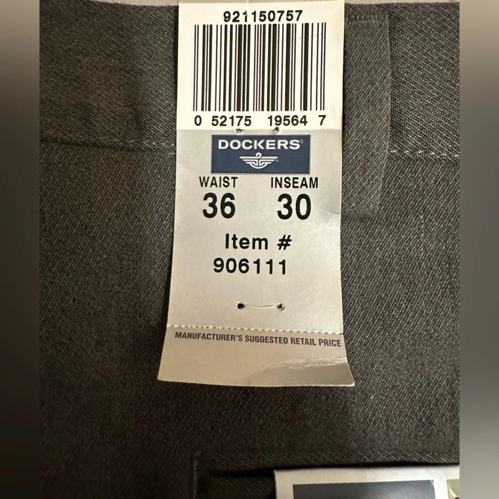 Dockers Dress Pants Relaxed Fit Gray Pleated Front Cuffed Hem NWT Size 36 X30
